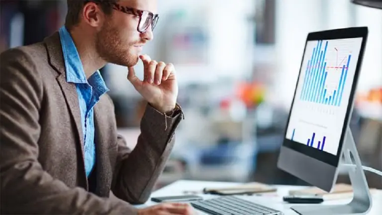 Los 5 puestos ejecutivos más buscados en este momento, cuánto cobran y qué beneficios especiales tienen