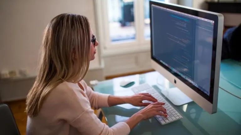 Aseguran que una estafa virtual se propaga a través de Google Calendar