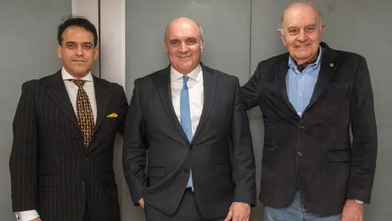 Gonzalo Mansilla de Souza (Ucede), Espert y Alberto Asseff (titular de Unir).