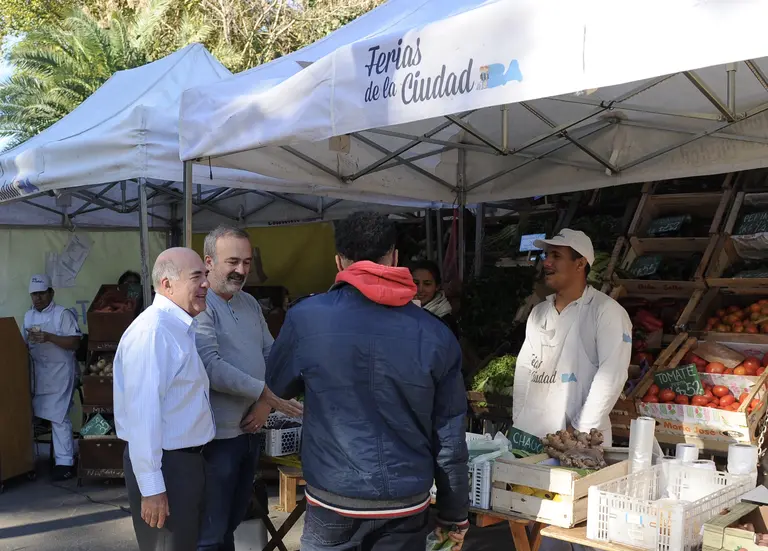 El Banco Ciudad ofrece una promoción para las compras en las Ferias Itinerantes de Abastecimiento Barrial (Ferias de la Ciudad - FIAB) de la Ciudad Autónoma de Buenos Aires