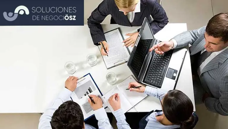 Expertos para expertos: ¿Cómo es la nueva comunidad de profesionales que brinda servicio a empresas?