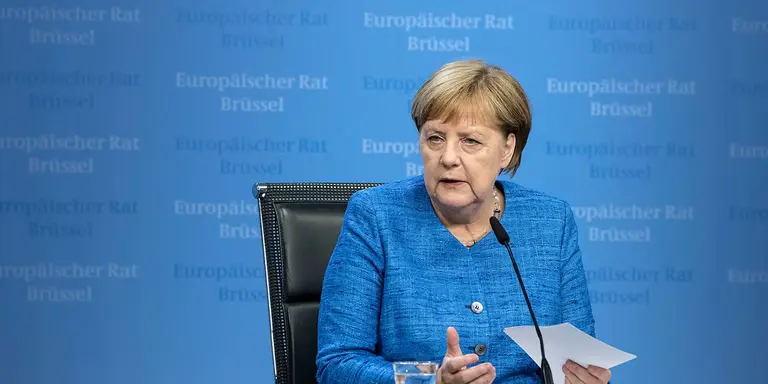Por segunda vez en dos semanas, Merkel sufrió temblores en un acto público