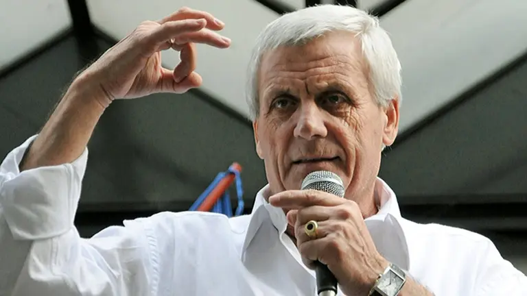 Caló: "No me importa quedar sindicado como el primer albertista"