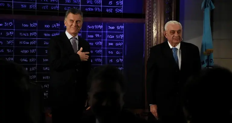 Macri en la Bolsa: críticas por el impuesto a la Renta Financiera