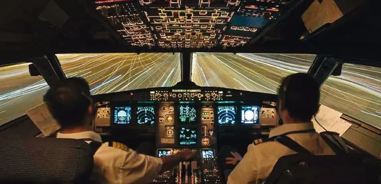 Video: polémica por mensaje contra el Gobierno que pilotos de Aerolíneas dieron a pasajeros antes de aterrizar