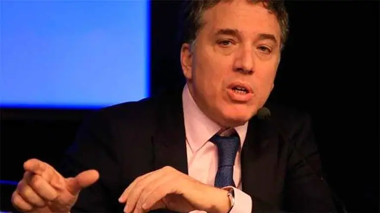 Procesaron y embargaron a Nicolás Dujovne en la causa de los peajes: de qué se acusa al ex ministro