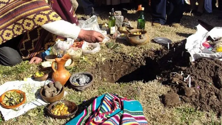 ¡A tomar caña con ruda! Hoy se celebra el Día de la Pachamama