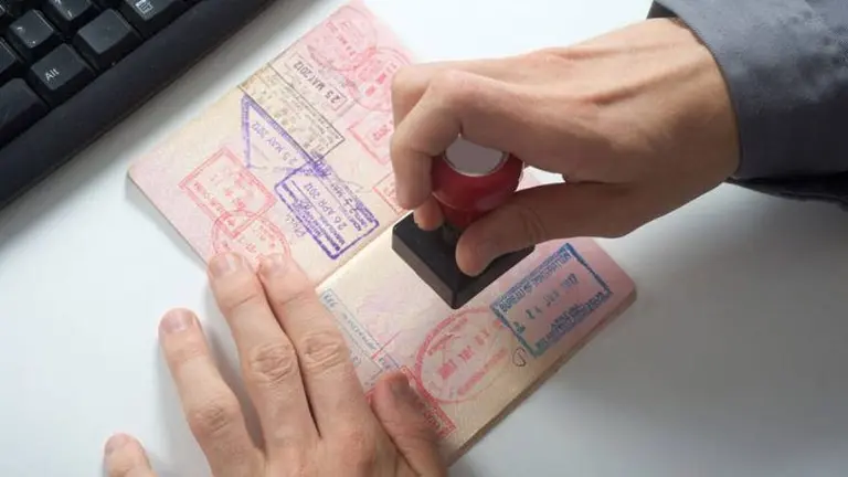 Muchos piensan en mudarse a España: con un sueldo promedio, ¿es más caro vivir allí o en Argentina?