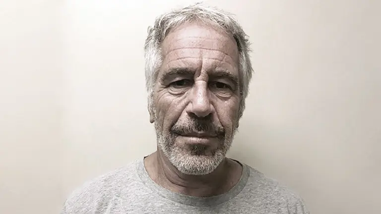 El magnate estadounidense Jeffrey Epstein se suicidó en prisión