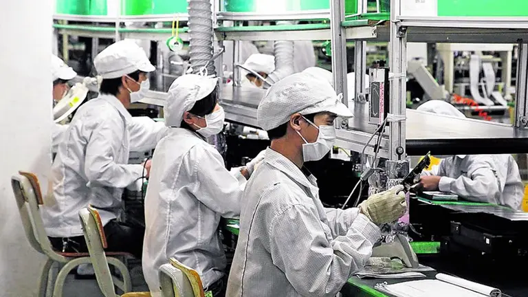 Coronavirus ya impacta en el negocio tecnológico: ¿cómo afecta a Apple, Google y Facebook?