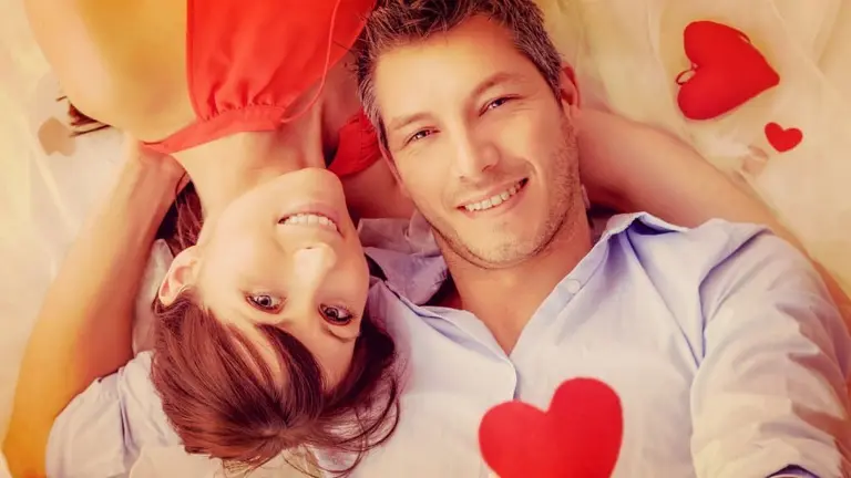 Insólito: una mujer quiere divorciarse porque su marido es perfecto y la quiere demasiado