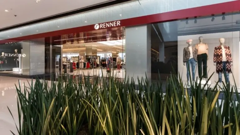 La firma brasileña de tiendas de moda Renner desembarca en el mercado local
