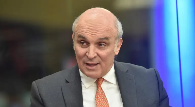 José Luis Espert: "¿Vamos a ir a la estupidez de ponerle plata al bolsillo de la gente?"