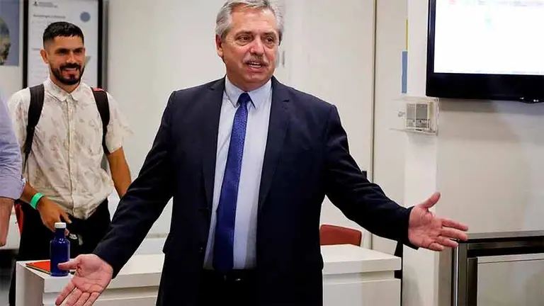 Cuentas en pesos, propiedades y un auto: el patrimonio que Alberto F., según su declaración jurada