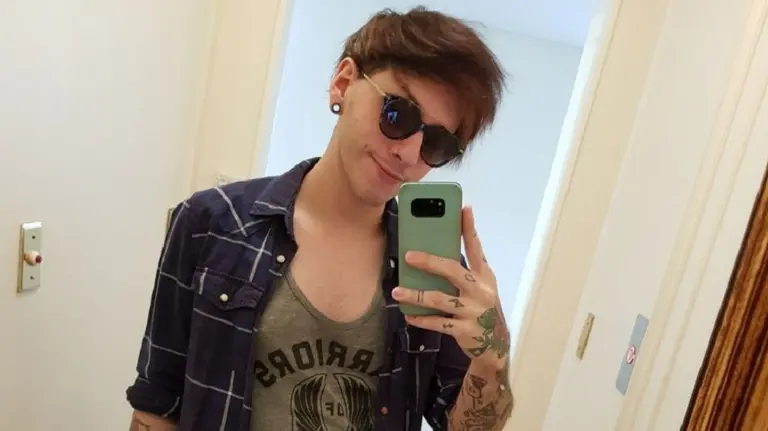 El hijo de Alberto Fernández explotó contra los medios e insultó a los periodistas