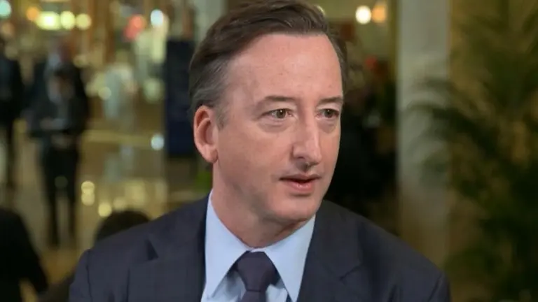 Quién es el inversor que perdió u$s1000 millones en un mes al apostar por Argentina