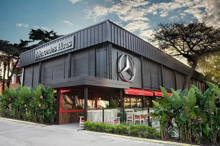 Novecento-Mercedes Benz, otro restaurante que cierra por la crisis económica