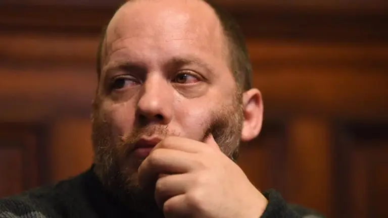 ¿Quién es Lucas Carrasco, el periodista de 678 condenado por violación?