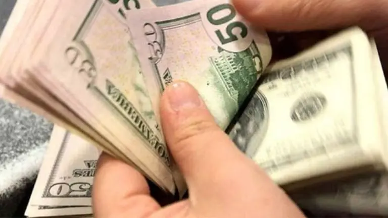 Cómo se conseguirán dólares para comprar una vivienda, si avanza el proyecto de inmobiliarias