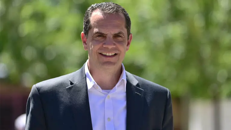 Oswaldo Parré Dos Santos, vice del Patagonia, fue elegido presidente del Grupo Brasil