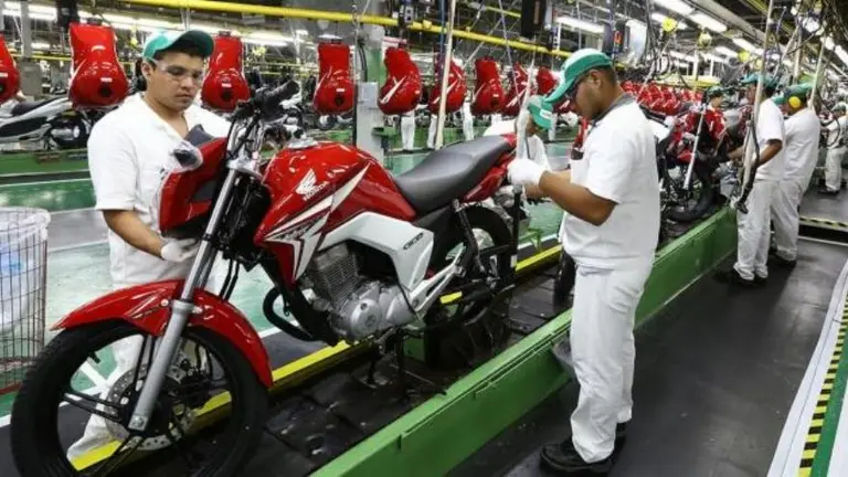 Zanella frenó su producción en Caseros y denuncian tercerización de trabajo