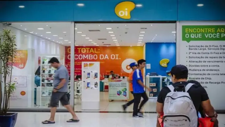 Telefónica, América Móvil y TIM formalizan la compra de la red móvil de Oi
