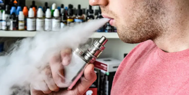 ¡Atención vapers! Esta puede ser la consecuencia de fumar frecuentemente
