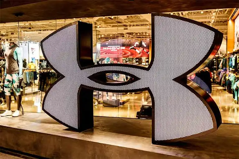 Las estrategias de Under Armour, Panam y Everlast para competir con "monstruos" como Nike y Adidas