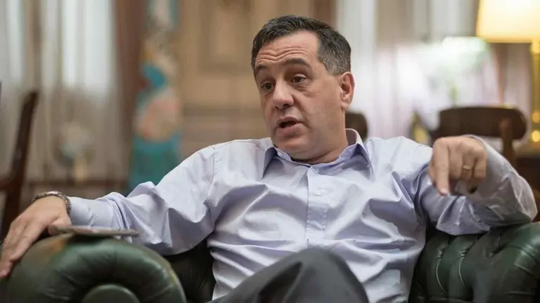 "Que Alberto Fernández critique la corrupción K es como que Grabois critique a los piquetes"