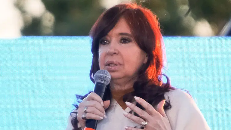 Nuevo escenario judicial: revocaron los procesamientos de Cristina Kirchner en dos causas