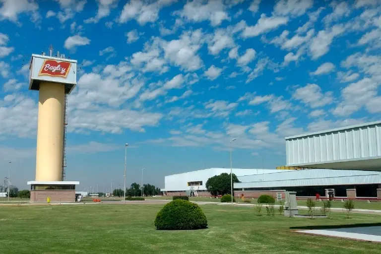 Bagley adelanta vacaciones a sus empleados y temen por despidos