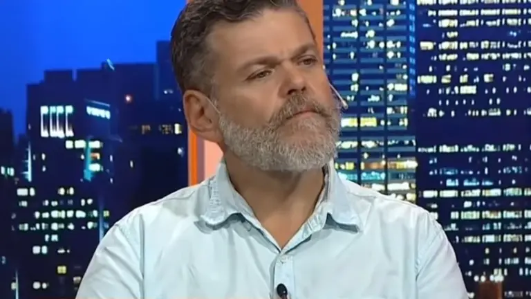 Alfredo Casero: "Me da un dolor profundo sentir que me tomaron por estúpido y tener que aceptar delincuentes"