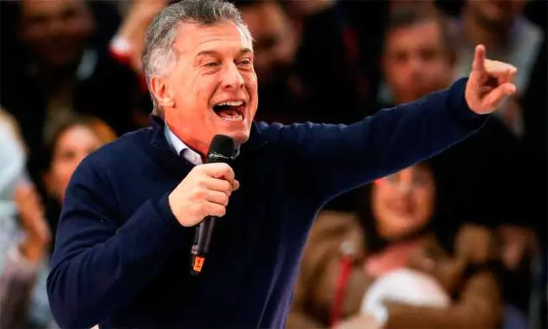 Diluvió en Buenos Aires y estallaron las redes recordando el "no se inunda más" de Macri