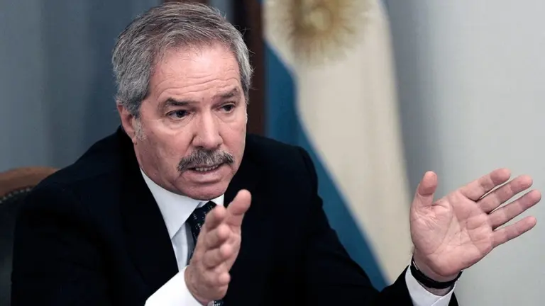 El posible canciller de Alberto Fernández advierte que "en Venezuela está en duda la democracia"