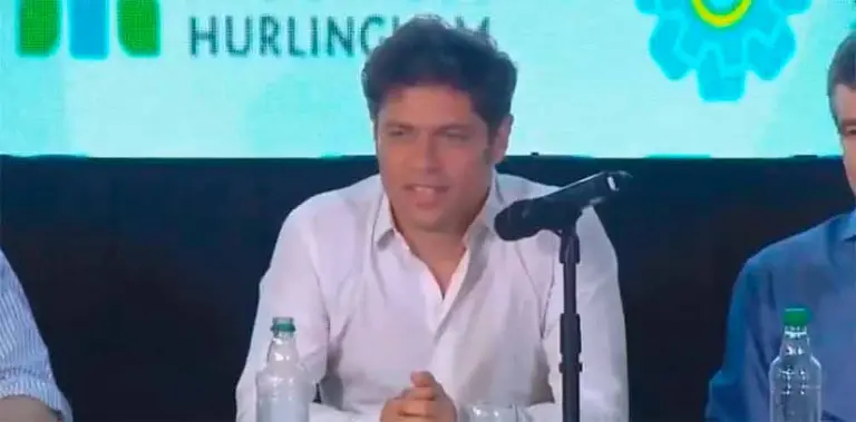 En medio de la transición, Kicillof llamó "estafadores" a Macri y a Vidal por la herencia económica