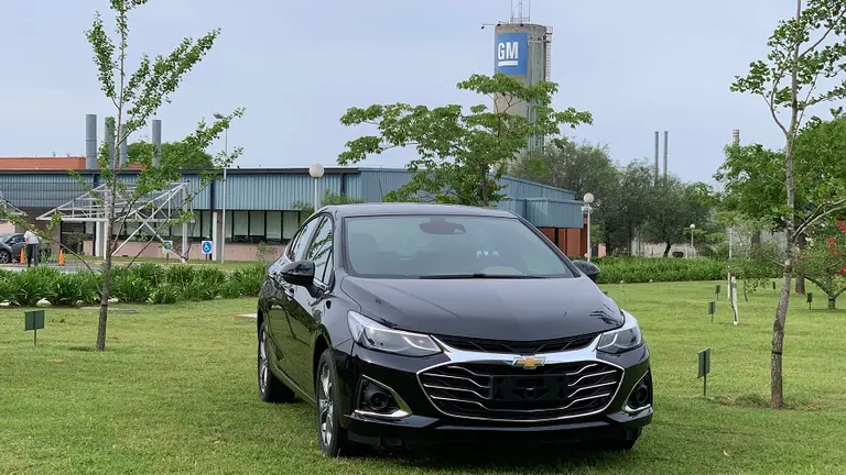 Chevrolet Cruze: Los secretos guardados en la fábrica argentina que produce el primer auto con Wifi