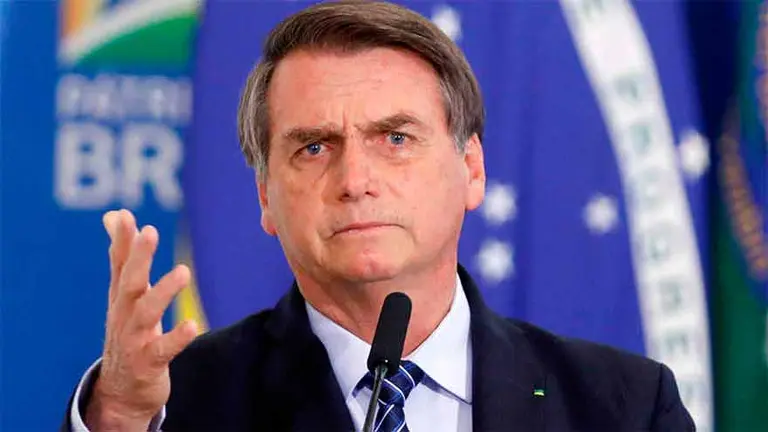 Bolsonaro cuestionó la vacuna de Pfizer: "Puede convertirte en un yacaré, en Súperman, en una mujer con barba"