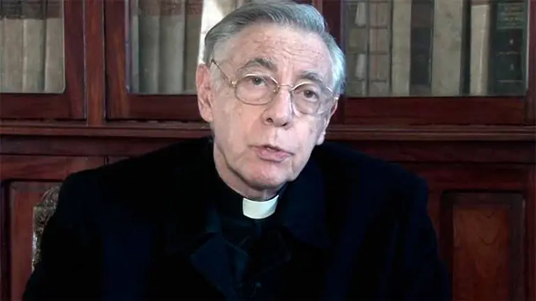 "Habría que excomulgar al presidente que legalice el aborto"