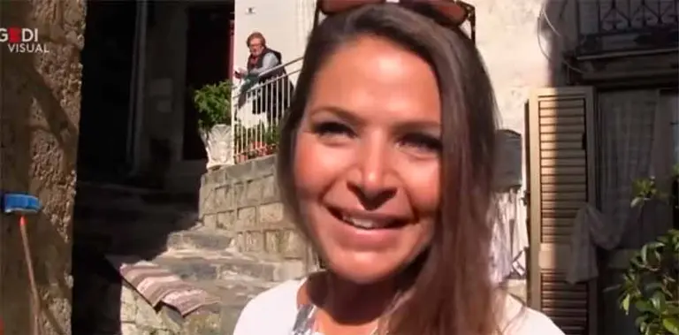 La increíble historia de la argentina que compró la casa por un euro en Sicilia