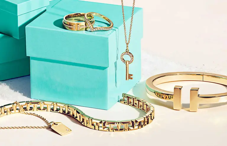 De Louis Vuitton a Tiffany: LVMH, el mayor imperio de marcas de lujo del mundo, sigue de compras