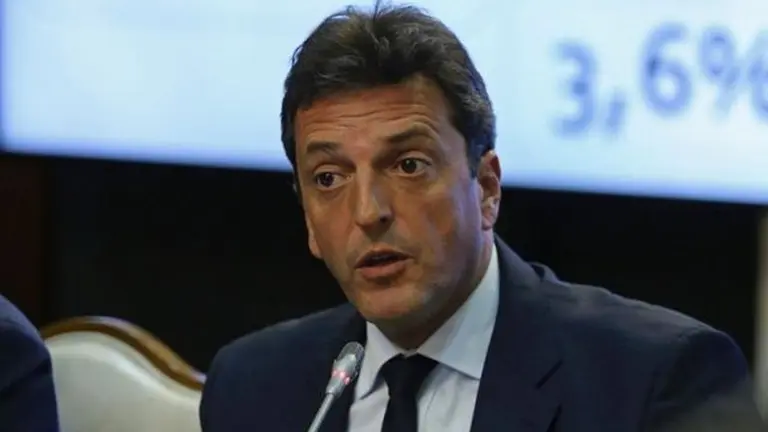 Massa se despega de la "teoría K" y asegura que no cree que Nisman se haya suicidado