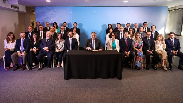 Alberto oficializó su equipo: nombre por nombre, quiénes acompañarán al próximo Presidente