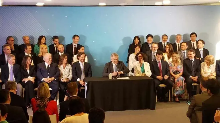 Nuevo gobierno: Fernández bate el récord de ministerios creados desde la vuelta de la democracia