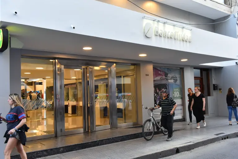 Banco Ciudad inauguró una sucursal en Salta