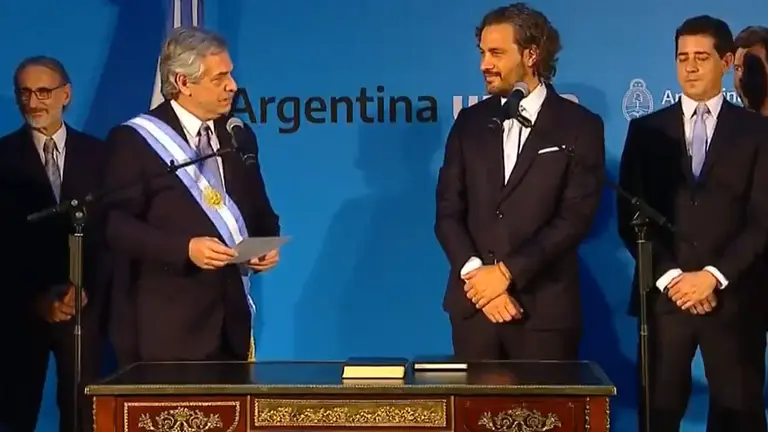 Alberto Fernández tomó juramento a los ministros de su Gabinete