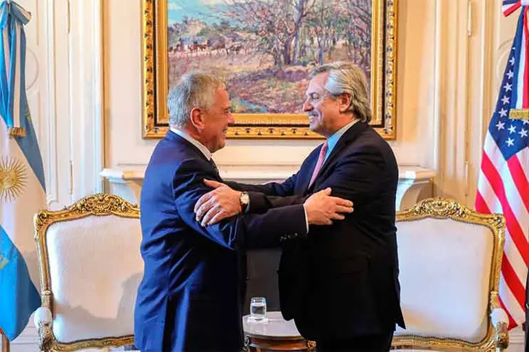 Fernández recibió a funcionarios de EE.UU.: ratificaron que habrá "apoyo" para negociar con el FMI