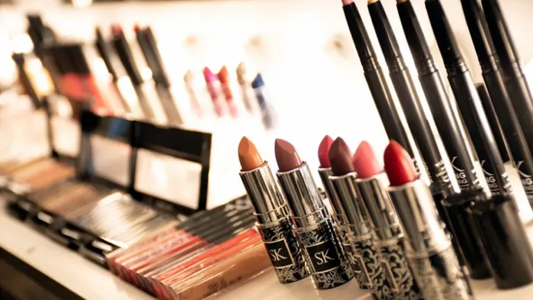 Violetta se lanza al comercio electrónico con nueva tienda digital de cosméticos