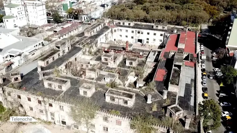 Congelan la transformación de la ex cárcel de Caseros en un polo administrativo
