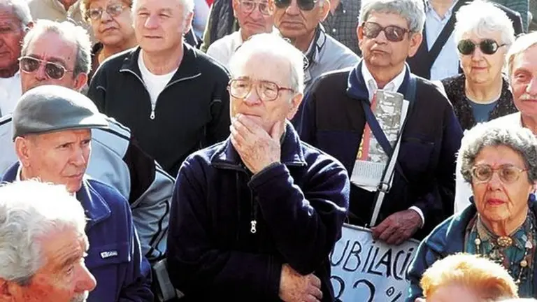 Gremio de jubilados: "Apostamos a Alberto y no cumplió lo que dijo en campaña"