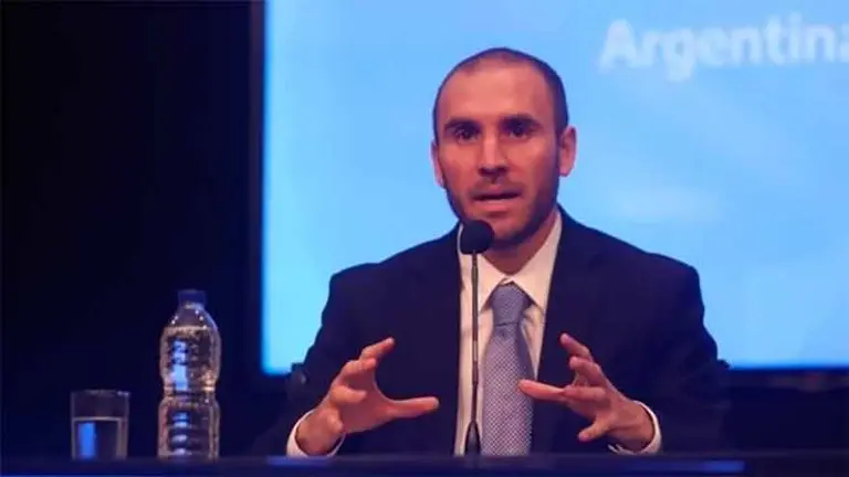 Debut de las Lebad: Guzmán logró una quita de casi $2.000 millones en el canje de Lecap